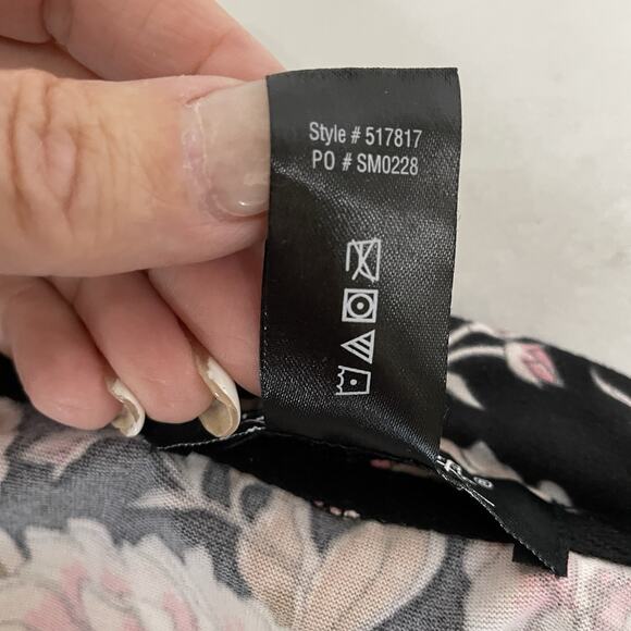 Rene Rofe Sleepwear Short Knit Robe & Gown Set Size M Black & Pink Floral Ruffle - Picture 9 of 10